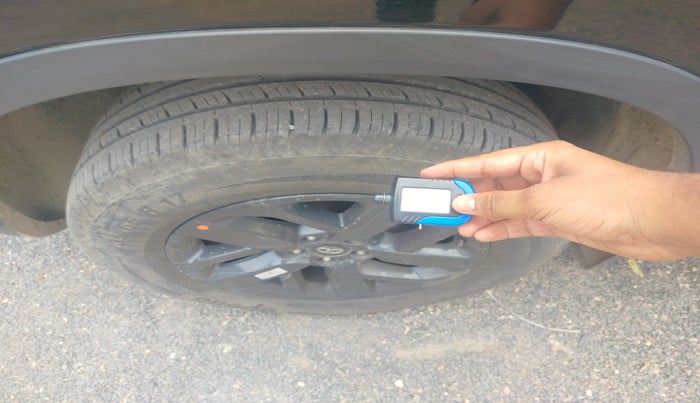 2022 Tata Harrier XTA 2.0L KRYOTEC PLUS, Diesel, Automatic, 26,959 km, tyre