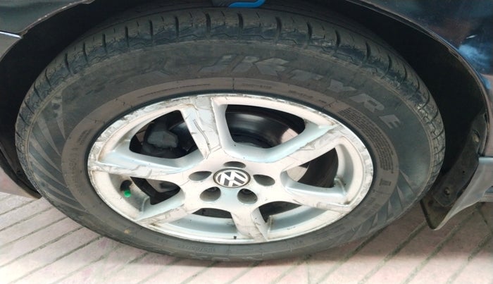 2013 Volkswagen Vento HIGHLINE DIESEL 1.6, Diesel, Manual, 89,724 km, tyre