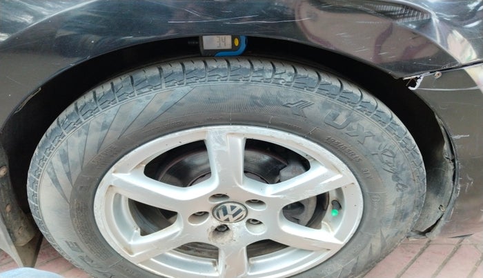 2013 Volkswagen Vento HIGHLINE DIESEL 1.6, Diesel, Manual, 89,724 km, tyre