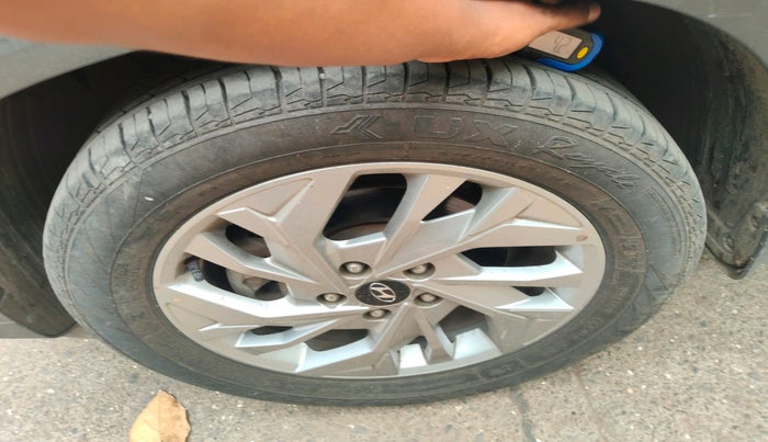 2023 Hyundai Creta SX IVT 1.5 PETROL, Petrol, Automatic, 21,742 km, tyre