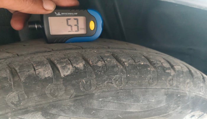 2020 Renault Kwid RXL, Petrol, Manual, 56,835 km, tyre