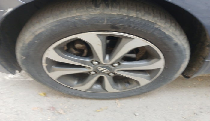 2014 Hyundai Xcent SX 1.2 (O), Petrol, Manual, 1,66,821 km, tyre