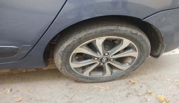 2014 Hyundai Xcent SX 1.2 (O), Petrol, Manual, 1,66,821 km, tyre