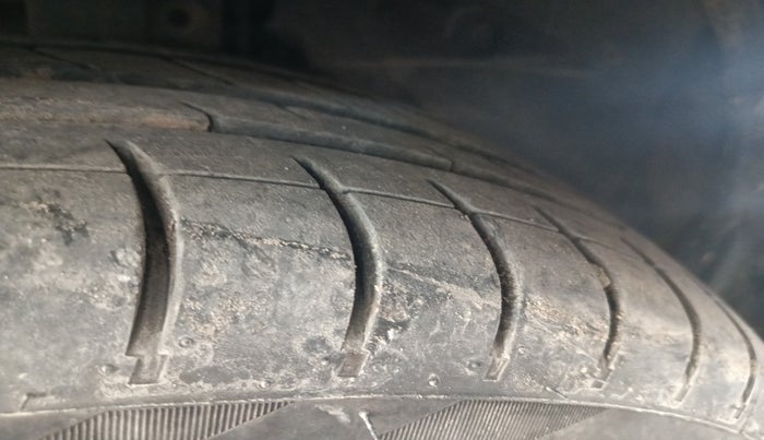 2017 Ford Figo Aspire 1.5 BASE DIESEL, Diesel, Manual, 1,09,500 km, tyre