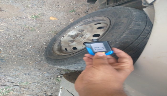 2010 Maruti Wagon R 1.0 LX, Petrol, Manual, 79,433 km, tyre