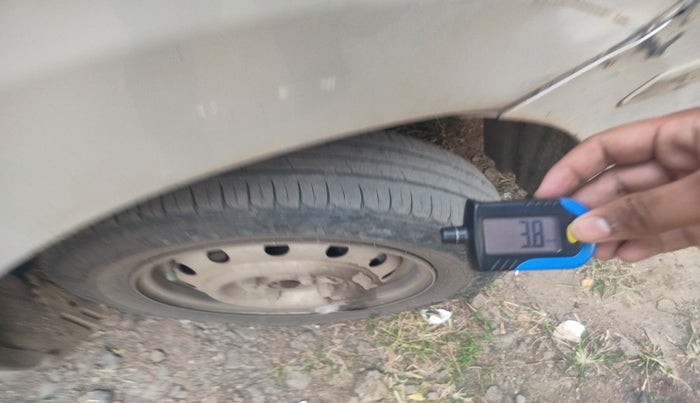 2010 Maruti Wagon R 1.0 LX, Petrol, Manual, 79,433 km, tyre