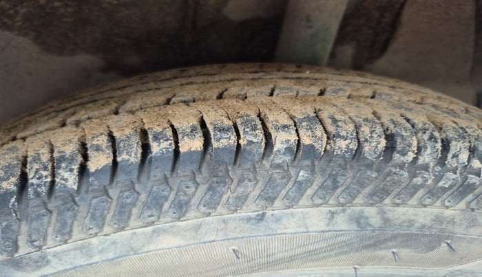 2012 Mahindra Verito 1.5 D4, Diesel, Manual, 72,238 km, tyre
