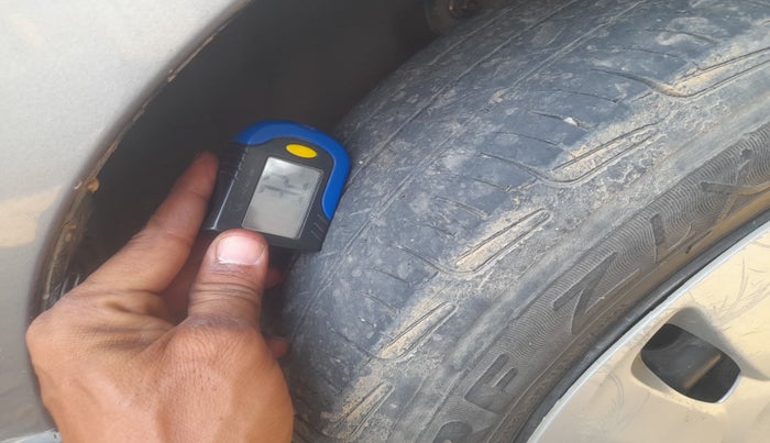 2018 Maruti Celerio VXI CNG, Petrol, Manual, 1,35,104 km, tyre