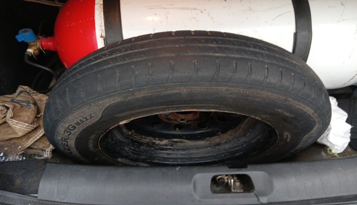 2016 Maruti Swift Dzire VXI, Petrol, Manual, 1,09,189 km, tyre