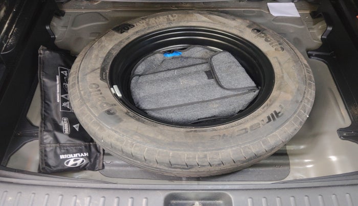 2022 Hyundai Creta EX 1.5 PETROL, Petrol, Manual, 31,169 km, tyre