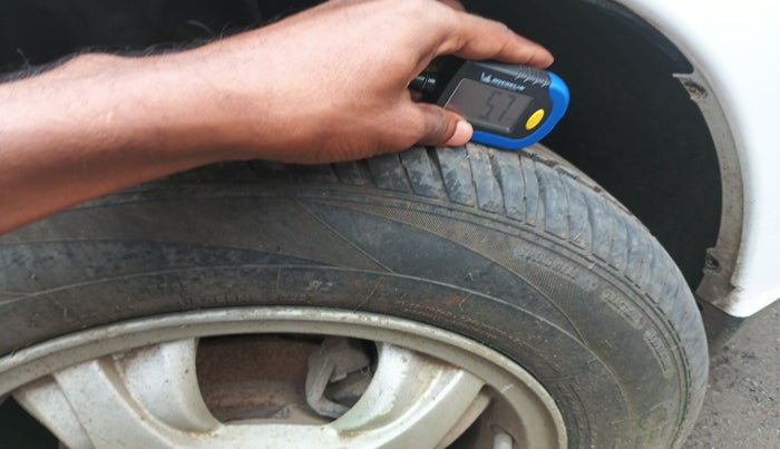 2010 Tata Indigo VE BS-III, Diesel, Manual, 1,25,000 km, tyre