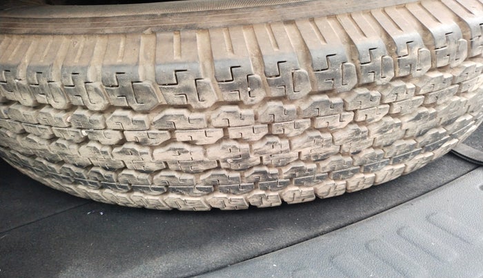 2019 Tata Harrier XZ 2.0L, Diesel, Manual, 2,15,009 km, tyre