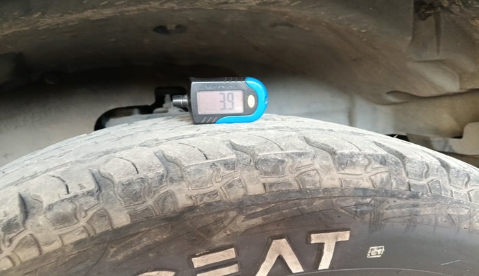 2021 Mahindra Thar LX D AT 4WD HT, Diesel, Automatic, 89,458 km, tyre