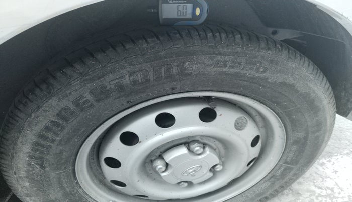 2014 Hyundai i10 MAGNA 1.1, Petrol, Manual, 11,436 km, tyre