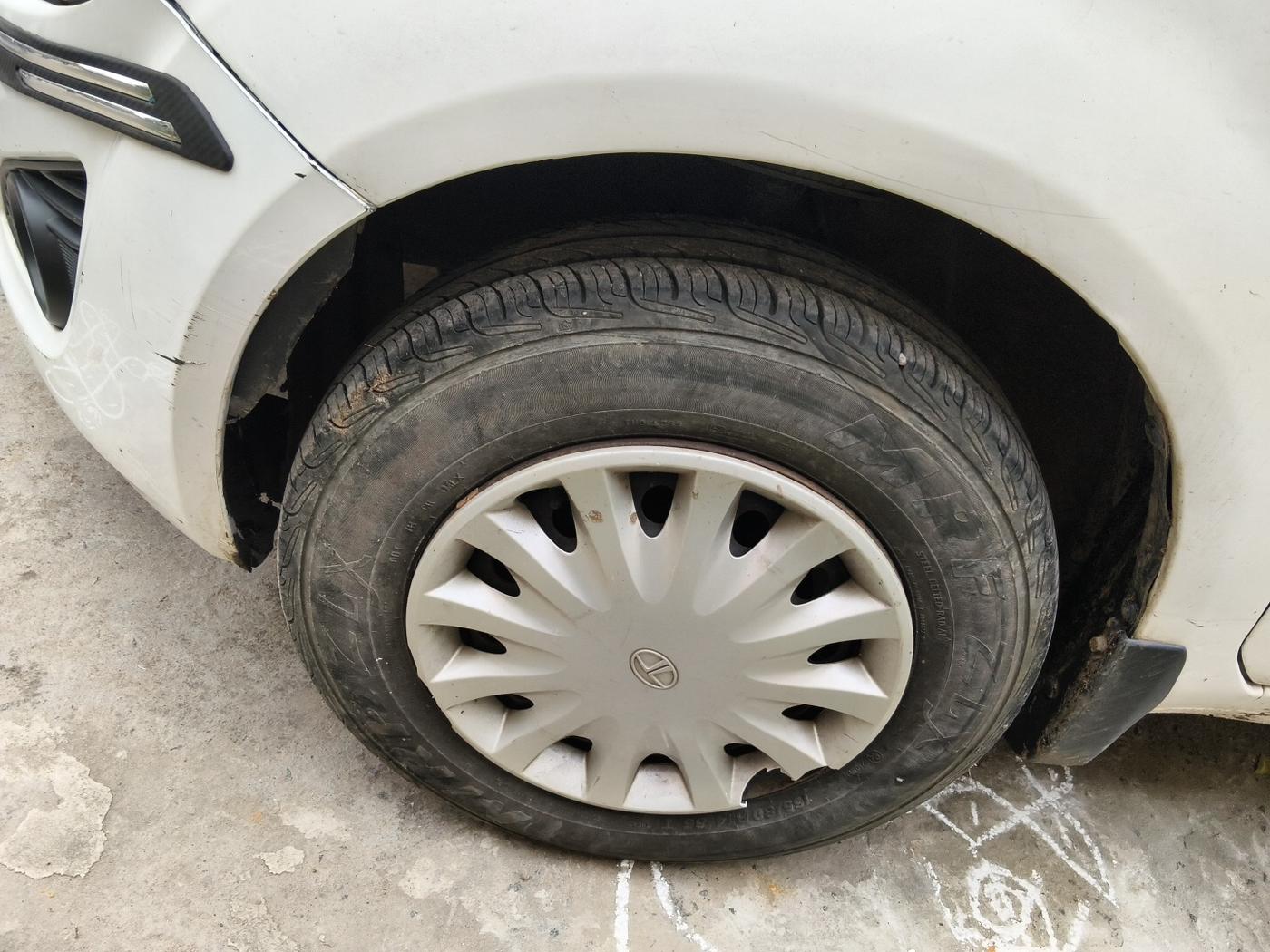 2014 Maruti Ritz VDI, Diesel, Manual, 78,300 km, tyre