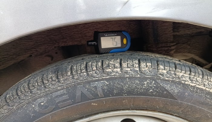 2013 Hyundai Eon D-LITE+, Petrol, Manual, 88,854 km, tyre