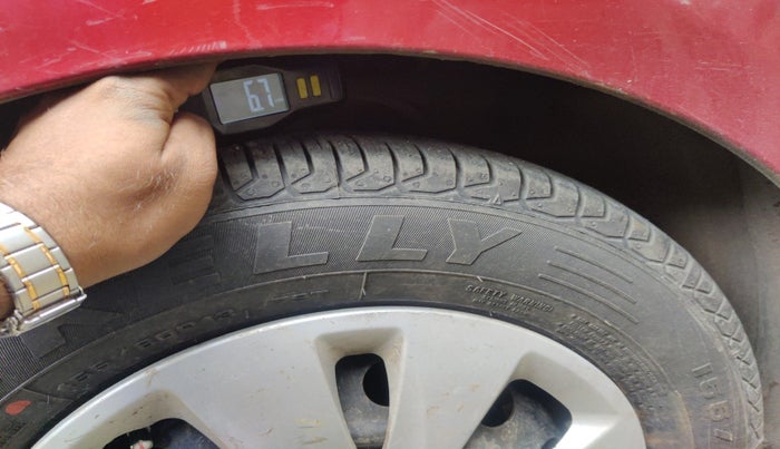 2012 Hyundai i10 SPORTZ 1.2, Petrol, Manual, 1,58,442 km, tyre