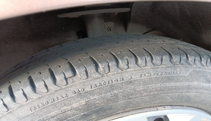 2018 Maruti Dzire VXI, Petrol, Manual, 25,145 km, tyre