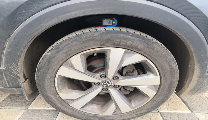 2022 Volkswagen TAIGUN TOPLINE 1.0 TSI MT, Petrol, Manual, 45,017 km, tyre
