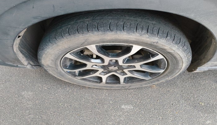 2022 Maruti XL6 ALPHA PLUS AT, Petrol, Automatic, 67,092 km, tyre