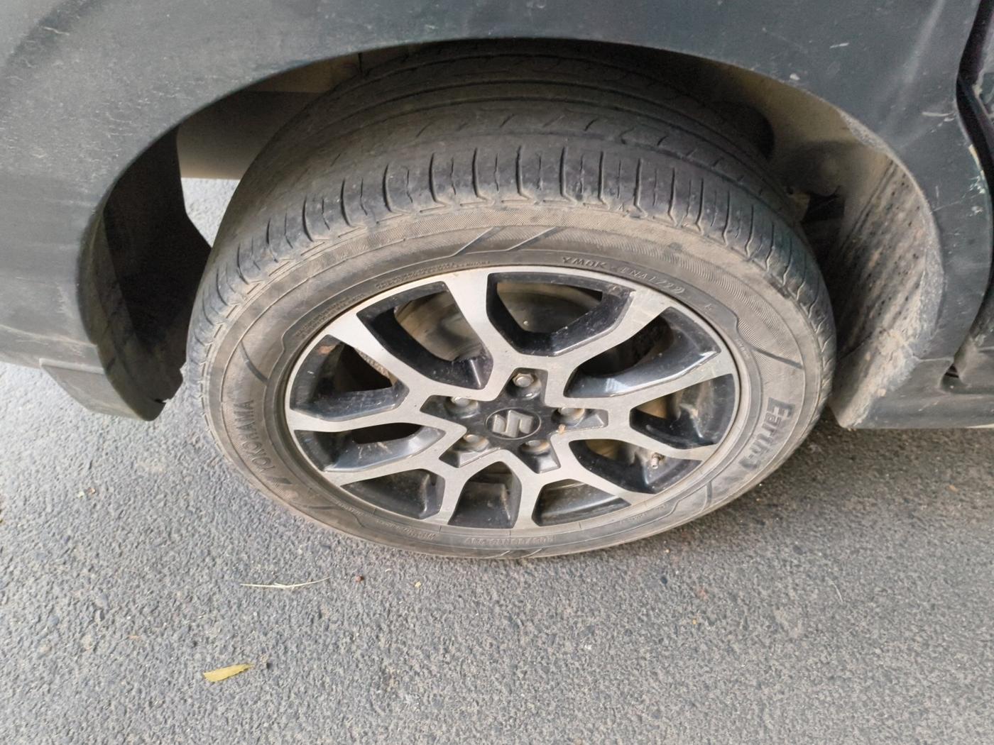 2022 Maruti XL6 ALPHA PLUS AT, Petrol, Automatic, 67,092 km, tyre