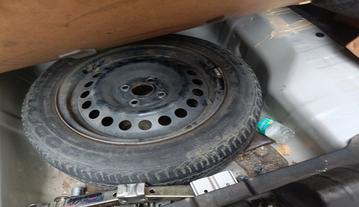 2014 Honda City 1.5L I-VTEC SV, Petrol, Manual, 50,500 km, tyre