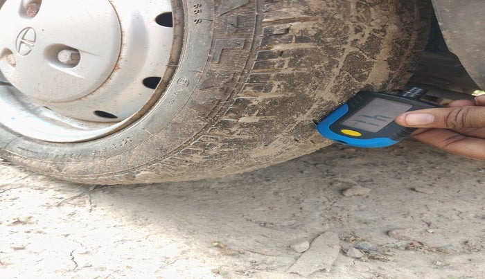 2011 Tata Nano CX, Petrol, Manual, 43,657 km, tyre