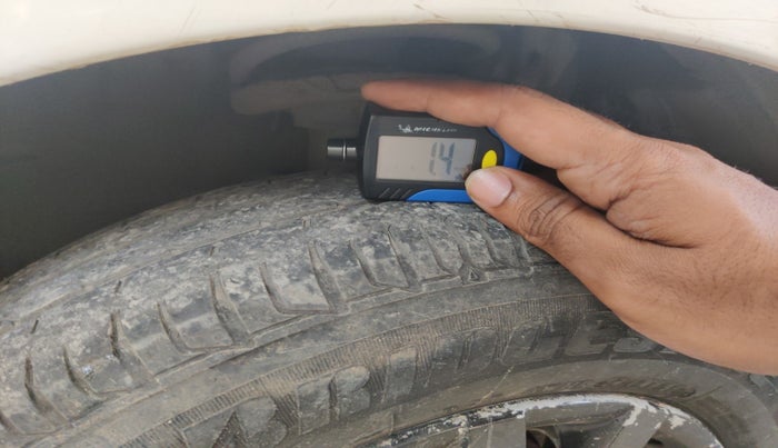 2011 Hyundai i20 MAGNA 1.2, Petrol, Manual, 1,06,309 km, tyre