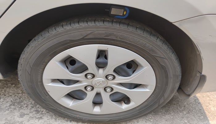 2014 Hyundai Xcent S 1.2, Petrol, Manual, 1,75,198 km, tyre