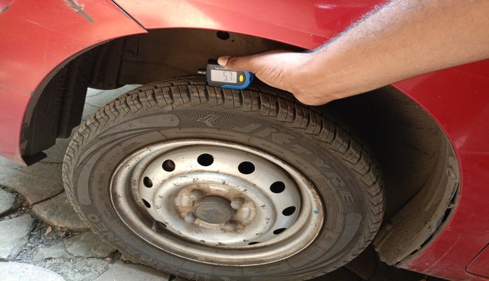 2013 Maruti Wagon R 1.0 LXI CNG, Petrol, Manual, 84,139 km, tyre