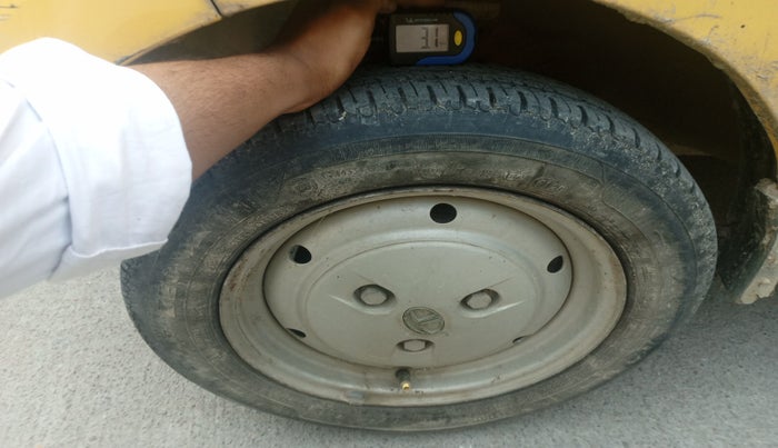 2010 Tata Nano LX, Petrol, Manual, 61,651 km, tyre