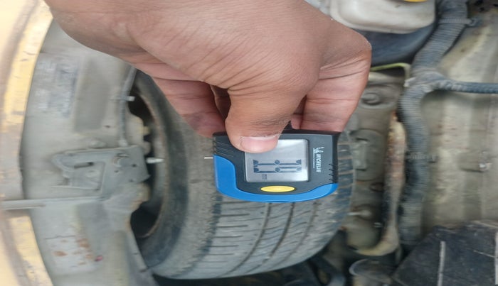 2010 Tata Nano LX, Petrol, Manual, 61,651 km, tyre