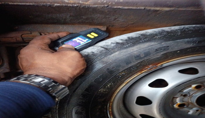 2017 Tata TIGOR XT PETROL, Petrol, Manual, 1,21,929 km, tyre