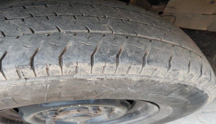 2022 Mahindra Bolero B6, Diesel, Manual, 1,02,923 km, tyre