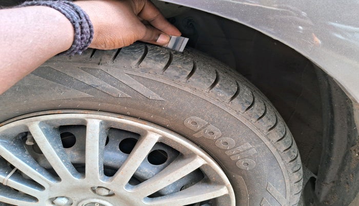 2014 Honda Amaze 1.2L I-VTEC S AT, Petrol, Automatic, 40,835 km, tyre