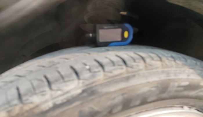 2016 Maruti Baleno DELTA PETROL 1.2, Petrol, Manual, 99,858 km, tyre