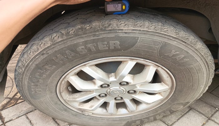 2016 Mahindra TUV300 T8 AMT, Diesel, Automatic, 36,287 km, tyre