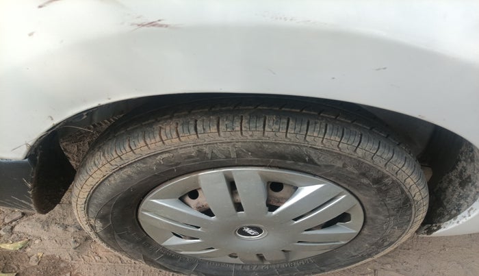 2018 Maruti Alto 800 LXI CNG, Petrol, Manual, 1,74,299 km, tyre