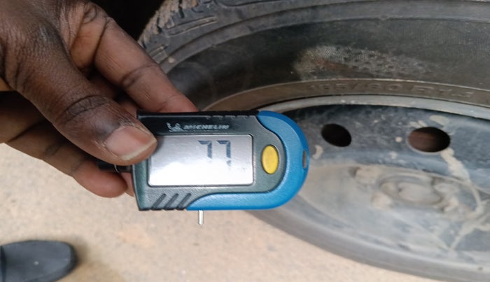 2013 Maruti Swift Dzire VDI, Diesel, Manual, 2,43,687 km, tyre