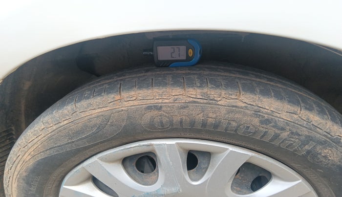 2011 Hyundai i20 MAGNA (O) 1.2, Petrol, Manual, 1,10,400 km, tyre