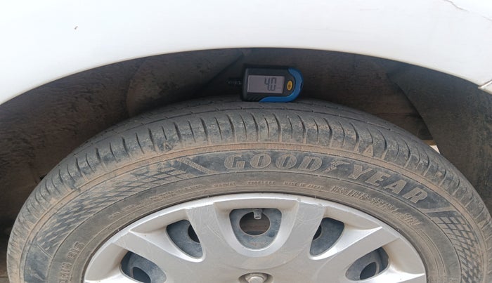 2011 Hyundai i20 MAGNA (O) 1.2, Petrol, Manual, 1,10,400 km, tyre