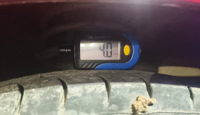 2012 Hyundai i10 MAGNA 1.2, Petrol, Manual, 53,357 km, tyre