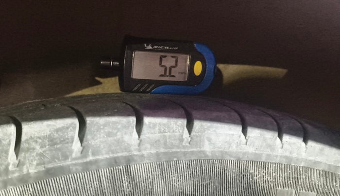 2012 Hyundai i10 MAGNA 1.2, Petrol, Manual, 53,357 km, tyre