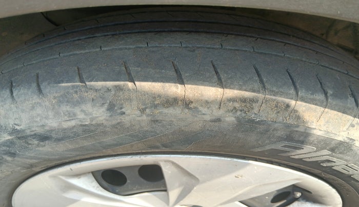 2019 Hyundai Creta E PLUS 1.4 DIESEL, Diesel, Manual, 1,44,174 km, tyre