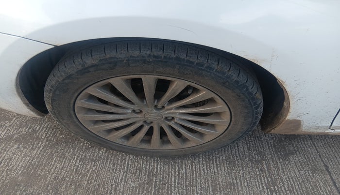 2016 Maruti Ciaz ZDI+ SHVS, Diesel, Manual, 1,19,910 km, tyre