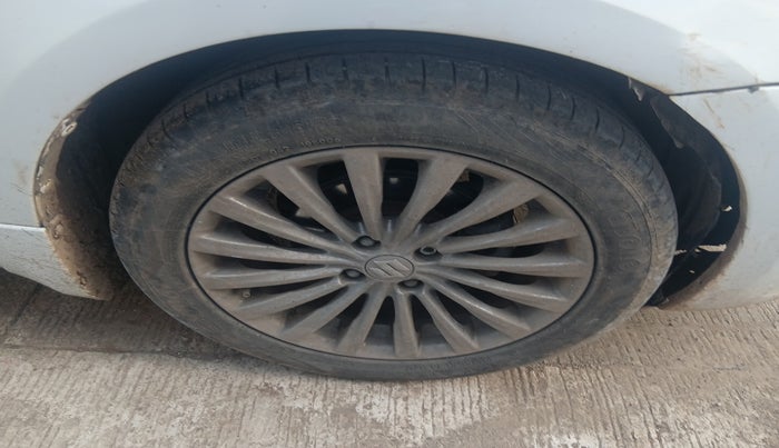 2016 Maruti Ciaz ZDI+ SHVS, Diesel, Manual, 1,19,910 km, tyre