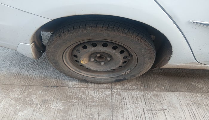 2016 Maruti Ciaz ZDI+ SHVS, Diesel, Manual, 1,19,910 km, tyre