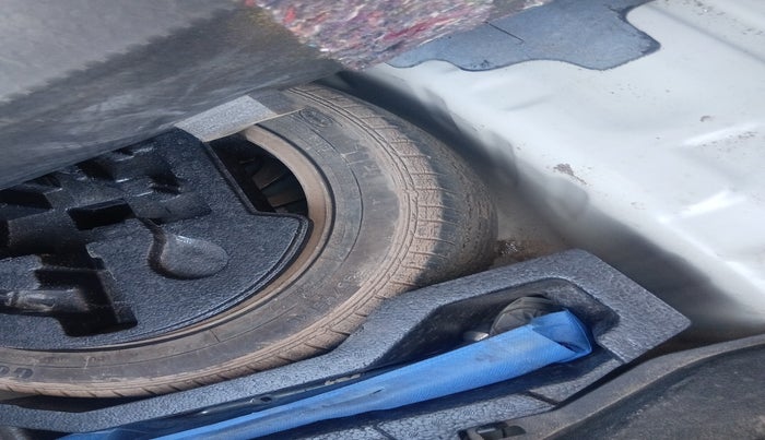 2016 Maruti Ciaz ZDI+ SHVS, Diesel, Manual, 1,19,910 km, tyre