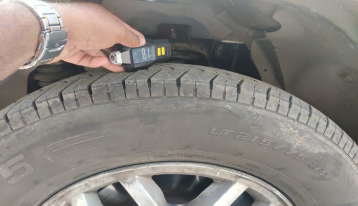 2016 Mahindra TUV300 T8 AMT, Diesel, Automatic, 50,733 km, tyre