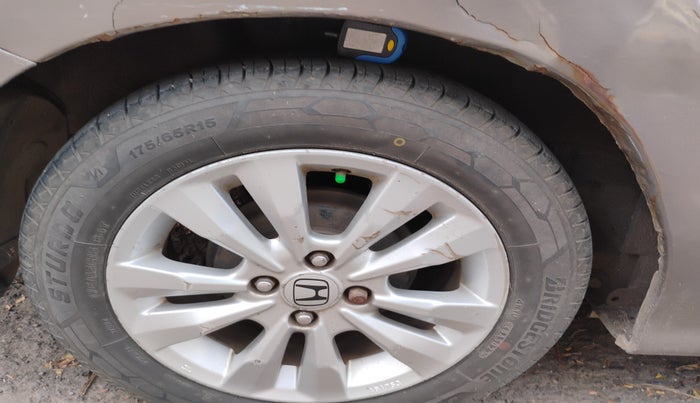 2012 Honda City 1.5L I-VTEC V AT, Petrol, Automatic, 1,20,038 km, tyre